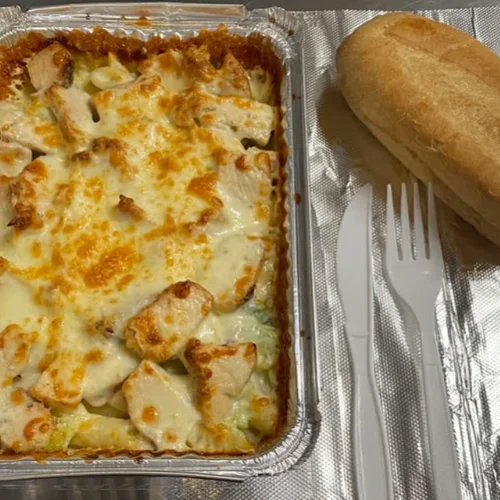 Chicken Broccoli Alfredo - Creamy pasta with chicken and broccoli.